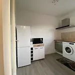 Grand F2 Climatise Avec Wifi Plein Centre Borgo