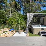 Superbe Villa, Piscine Chauffee, Jacuzzi
