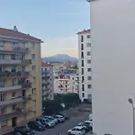 71M2 Two Bedrooms Apartment, 10 Minutes From Airport And Downtown, Free Parking
