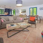 Stunning Home In Nessa
