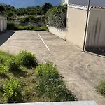 Studio Ensoleille Avec Terrasse Et Climatisation Pres De La Plage - Fr-1-650-17