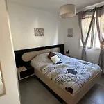 A 700M De La Plage,Villa Famiglia Avec Piscine