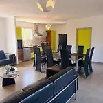 Villa A Suara