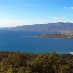 Appartement Avec Terrasse Et Vue Mer