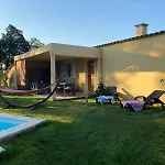 Agreable Rez De Jardin Avec Piscine Et Jacuzzi