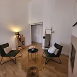 Comme A La Maison