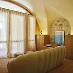Ajaccio Hypercentre, Superbe Appartement Dans Une Ancienne Ecurie Du Xviiie Siecle