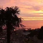 Tres Bel Appartement En Residence Avec Parking