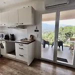 Appartements Avec Jardin Entre Porto-Vecchio Et Figari - Casa Mattiste