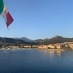 Charmante Petite Maison Dans Residence Avec Piscine Chauffee A 600 M De La Plage