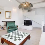 3 Bedroom Stunning Home In Talasani
