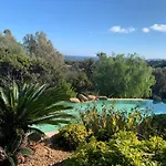 Chambre Mustang Avec Piscine Villa Casaeva