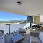 Charmant T2 Dans Une Residence Neuve Avec Piscine