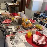 Casa Basgiu, Chambres Avec Balcon Et Table D'Hotes