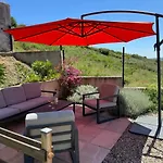 Tres Jolie Mini Villa Douillette Avec Vue Sur Montagne