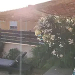 Tiny House Avec Piscine A Figari