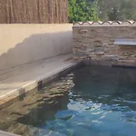 Tiny House Avec Piscine A Figari