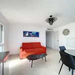 Appartement T2 Dans Une Residence Avec Piscine