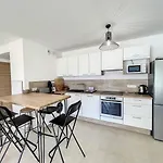 Appartement T3 Dans Une Residence Neuve