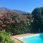 Villa Privee Dans Un Cadre Verdoyant , Piscine Et Grand Jardin