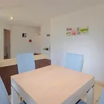 Cozy Apartment In Sta Maria Poggio With Kitchen