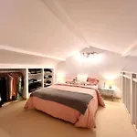 Appartement De Charme Avec Mezzanine