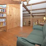 4 Bedroom Lovely Home In Azilone Ampaza