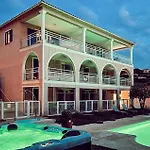 Beautiful Apartment In Propriano With Kitchenette