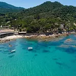 Chalet In A Holiday Complex With Direct Sea Access