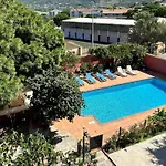 Residence Antonia Appartements Avec Piscine Commune - Centre Ville Calvi