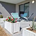 Kiara - Beach By Foot Terrace Isolella - By Tgb