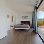 Villa Girelles- Pieds Dans L'Eau, Piscine, Vue Mer, 5 Chambres