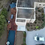 Maison Neuve Avec Piscine Et Terrasse Exterieur