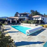 Cote Et Mer - Appartement Haut Standing Dans Villa Avec Piscine Et Vue Mer