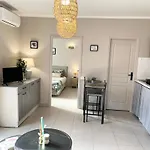 Charmant T2 Lumineux Avec Terrasse
