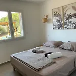 A L'Ombra Di L'Alivu