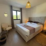 Villa De Standing Avec Piscine Et Jacuzzi