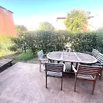 Residence Hoteliere Les Hameaux De Saint Cyprien Appartement 2 Chambres