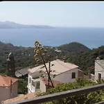 Maisonnette Farinole Terrasse Vue Mer