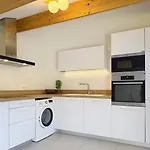 Superbe 3 Chambres 150M2 - Parking Gratuit, Climatisation, Terrasses - Standing
