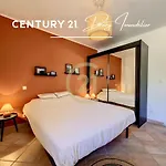 Calvi T3 En Triplex Dans Residence Avec Piscine