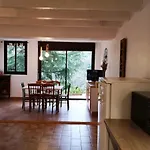 Charmant T2 Avec Grande Terrasse Et Vue Degagee