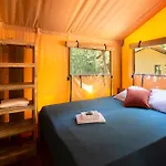 Luxury Lodge