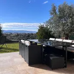 Romane - Terrace Garden Great View - By Tgb
