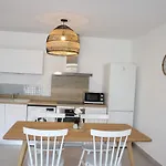 Les Hauts Du Port-Appartement Elegant Et Central