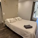 A Casa Corbaia Appartement 40 M2, Jardin Prive, Parking, Proche Centre Ville Et Mer Apartment 40 M2, Private Garden Parking Near Town Center And Sea Port And Airport