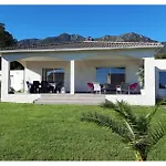 Ville En Corse Sur La Cote Est