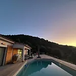 Magnifique Villa Avec Piscine Et Jacuzzi