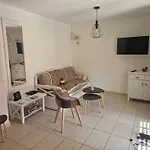 Charmante Villa 4 Pers Piscine Terrasse 600 M De La Plage