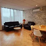Emplacement Ideal 3 Pieces 50 M De La Plage
